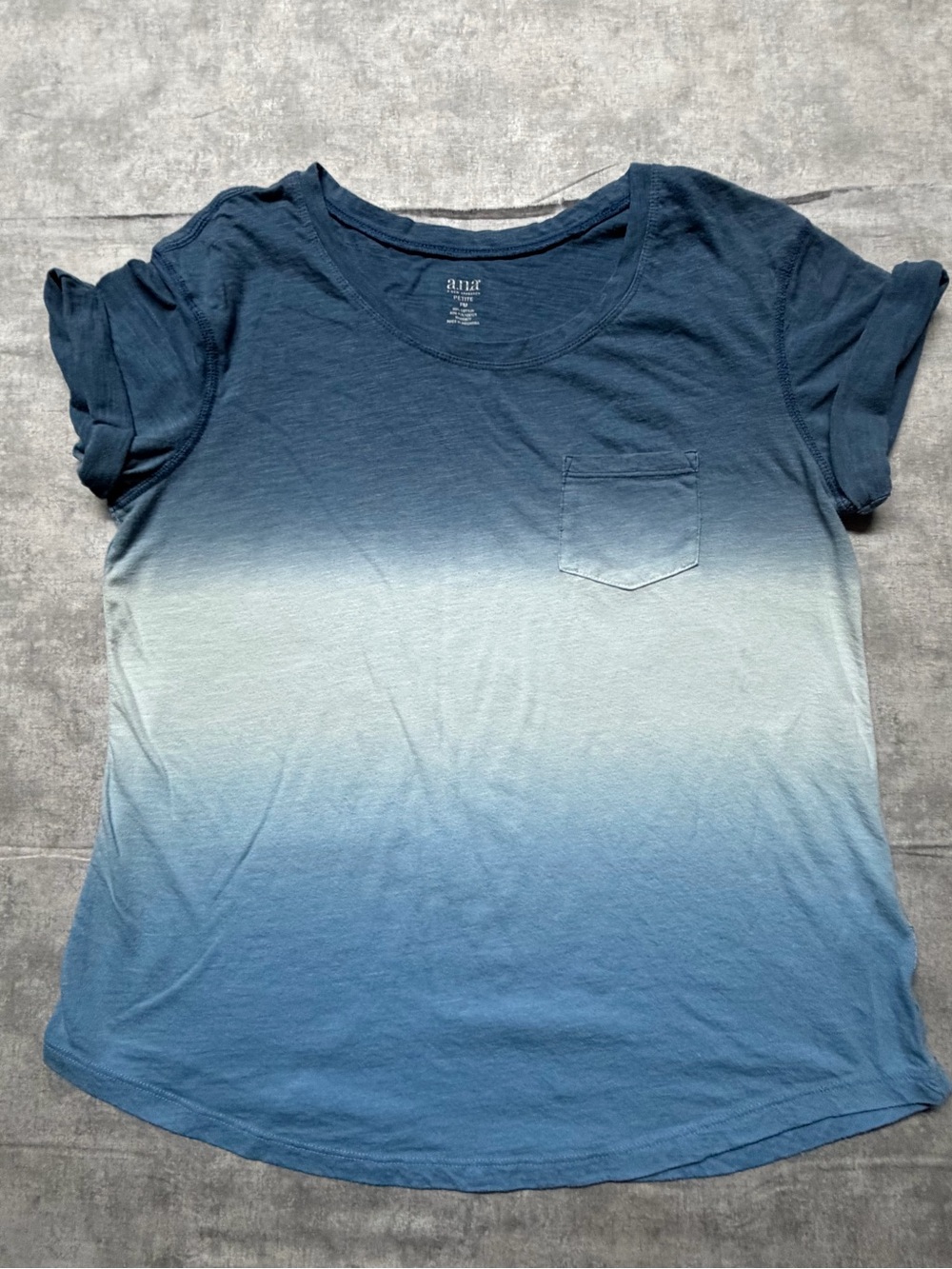 a.n.a Blue Ombre Scoop Neck Tee Size PM